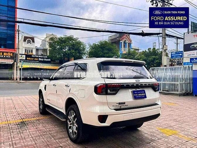 Ford Everest 2025 Titanium 2.0L 4x2 AT - 66 km