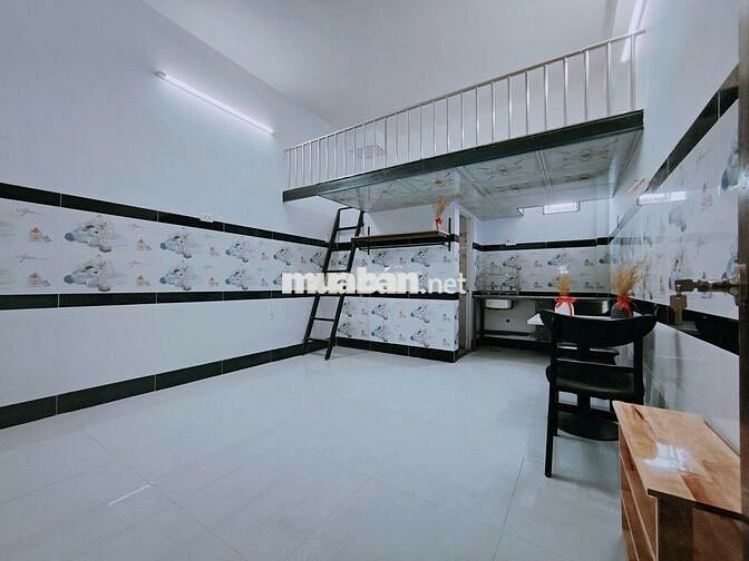 Thu Nhập 1.3Tỷ/Năm! Bán CHDV 3 Tầng, Võ Văn Ngân Thủ Đức, 254m2, 31 Tỷ