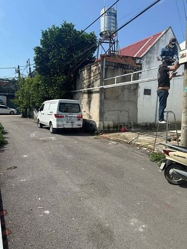 Bán lô đất đường nhựa khu dân cư trung đông 7 Hóc Môn