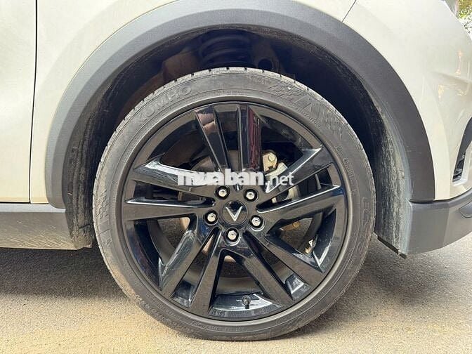 VinFast VF e34 2025 Trắng