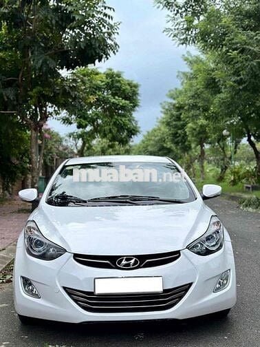 Hyundai Elantra 2014 1.6 MT - 110000 km