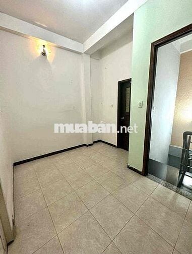 [Chính Chủ] cho thuê phòng tầng 3 XVNT F17 Q. BTHẠNH (cách q1 700m)