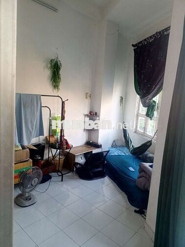 Cho thuê phòng có ban công cửa sổ lớn