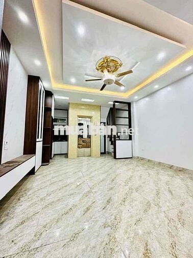 NHÀ MỚI TỨ LIÊN - 5T THANG MÁY - GẦN Ô TÔ - 2 THOÁNG TRƯỚC SAU