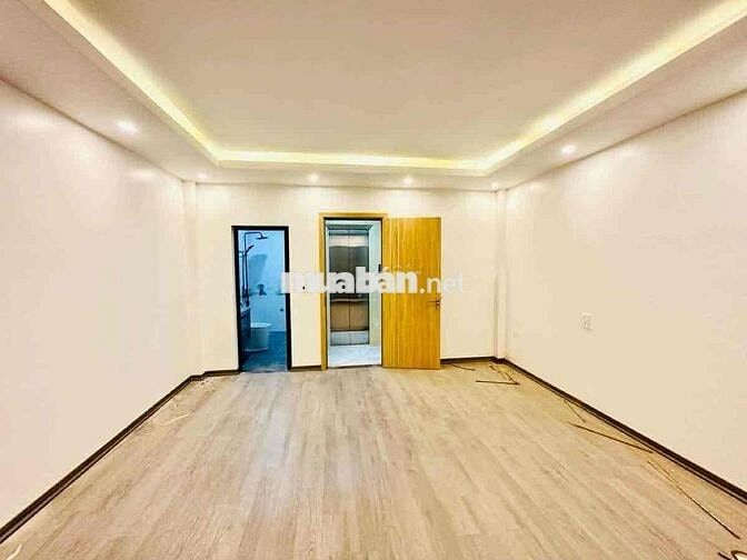 NHÀ MỚI TỨ LIÊN - 5T THANG MÁY - GẦN Ô TÔ - 2 THOÁNG TRƯỚC SAU