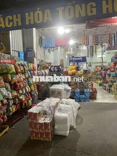 Cho Thuê nguyên căn Mặt Tiền chợ Phú Mỹ 300m2 (8x35)