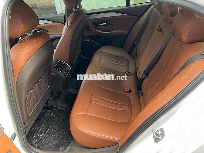 VinFast Lux A2.0 Premium 2022 21000km 1 chủ 90%