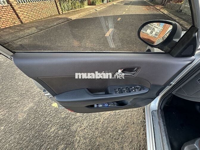 Hyundai i30 2010 CW 1.6 AT - 110000 km