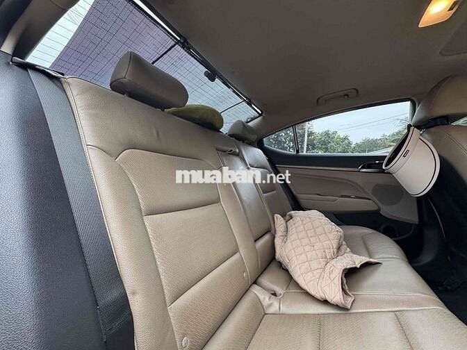 Hyundai Elantra 2018 2.0 AT 82000 km