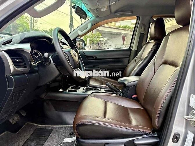 Toyota Hilux 2021 2.4 AT 777 km