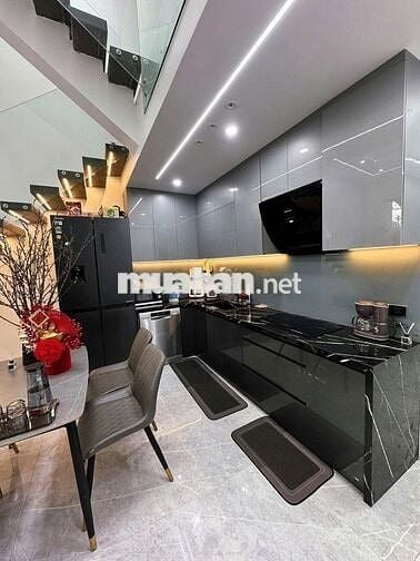 Ngộp - Xuất hiện căn nhà 1 trệt 1 lầu 3PN 2WC cách KDL Bửu Long 7phút