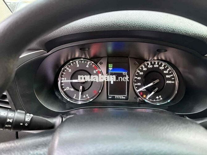 Toyota Hilux 2021 2.4 AT 777 km