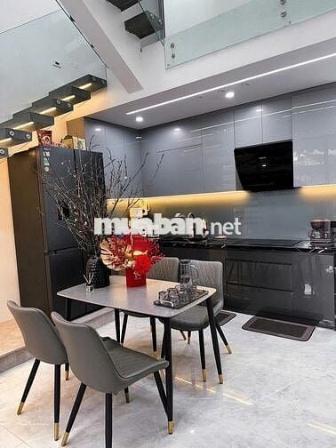 Ngộp - Xuất hiện căn nhà 1 trệt 1 lầu 3PN 2WC cách KDL Bửu Long 7phút