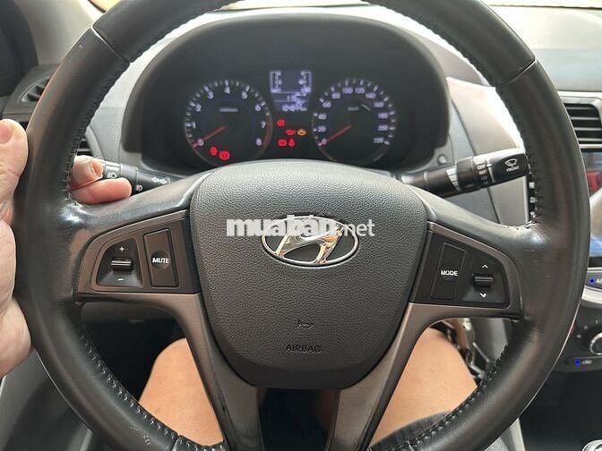 Hyundai Accent 2015 1.4 MT - 110000 km