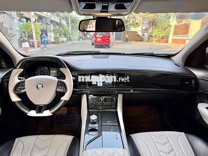 Jaguar XF 2013 2.0 AT - 90000 km