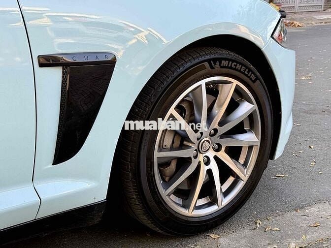 Jaguar XF 2013 2.0 AT - 90000 km