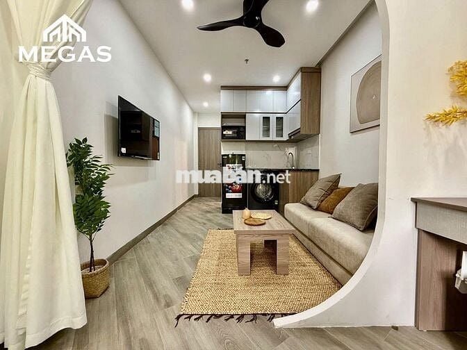 STUDIO - 1PN - TÁCH BẾP - FULL NỘI THẤT - BAN CÔNG - NGAY LOTTE MART