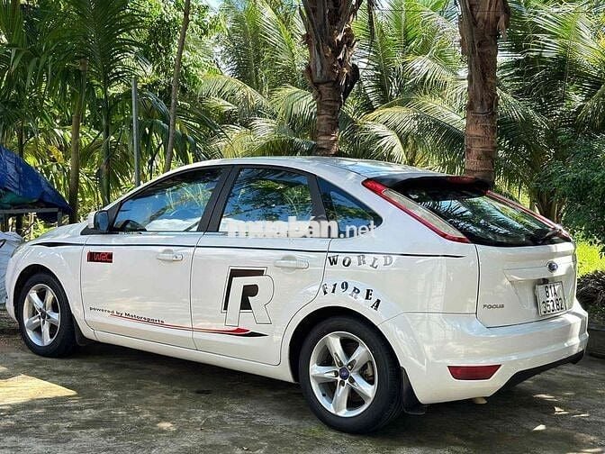 Ford Focus 2012 1.8 AT - 1500 km