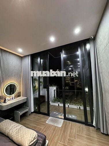 Ngộp - Xuất hiện căn nhà 1 trệt 1 lầu 3PN 2WC cách KDL Bửu Long 7phút