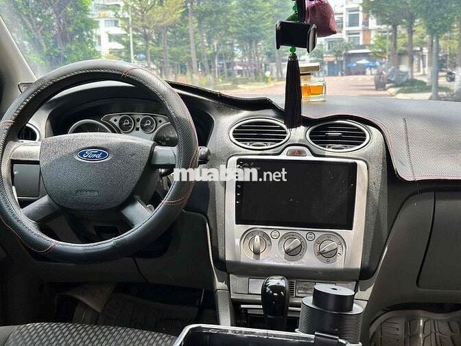 Ford Focus 2012 1.8 AT - 1500 km