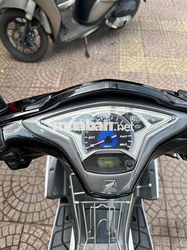 Honda Air Blade 2014 Trắng zin đẹp vĩnh long