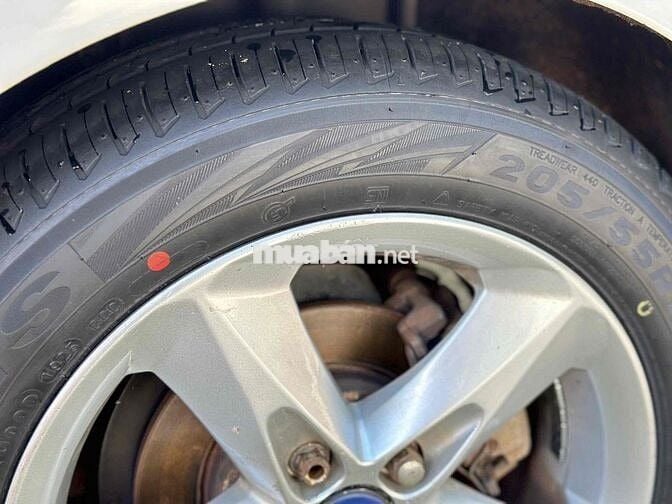 Ford Focus 2012 1.8 AT - 1500 km