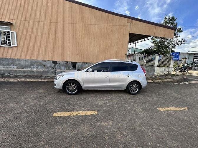 Hyundai i30 2010 CW 1.6 AT - 110000 km