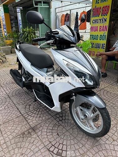 Honda Air Blade 2014 Trắng zin đẹp vĩnh long