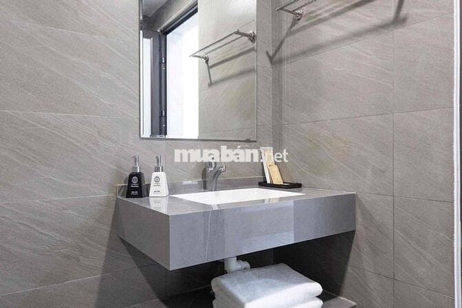 Nhà mặt ngõ oto tránh nhau, sát ĐH Đông Á, FPT... xây mới, đầy đủ PCCC