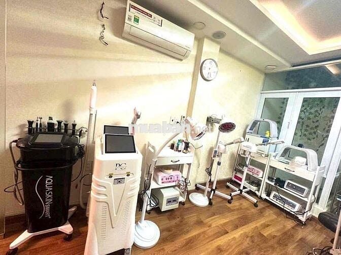 Cần Sang Nhượng Spa để đi nước ngoài