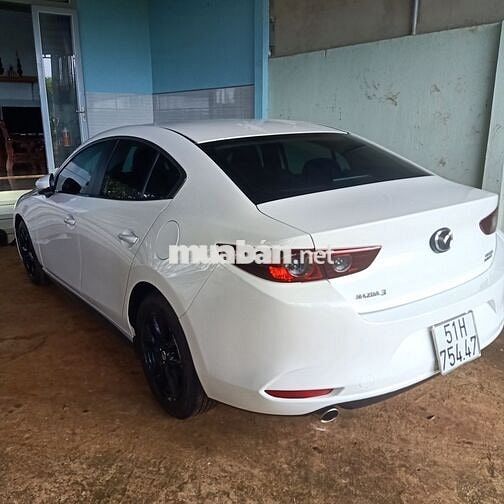 gd cần bán Mazda 3 2019 fom mới