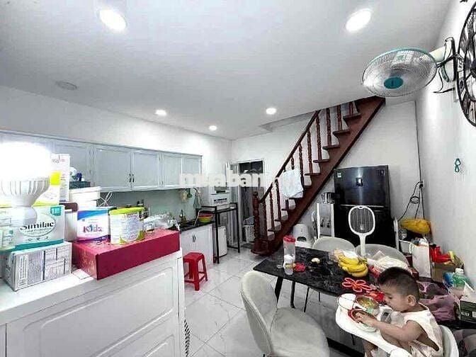 Hẻm 2/ , nguyễn duy cung , dt 68m2 , dtsd 100m2 chỉ 4ty850 ( còn TL )