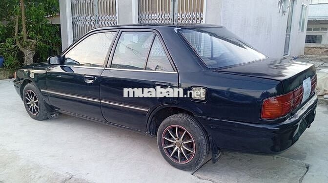Mazda 323 Đen Số sàn 1.6L