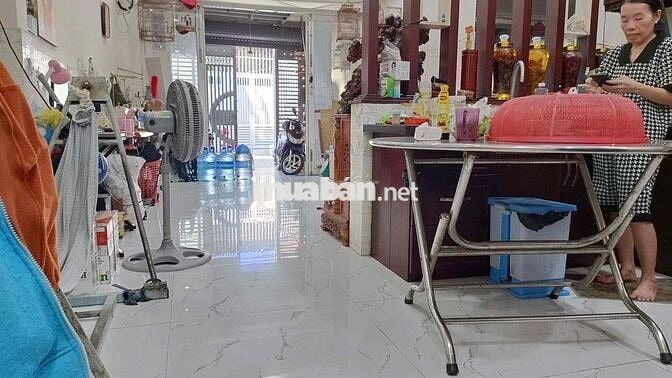 Nhà Gác Đúc còn đẹp 4,25x17m Sổ 75m2 MT nhựa 10m thông gần đg Hà Đặc