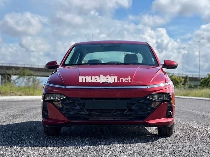 Hyundai Accent Bản cao cấp Đỏ