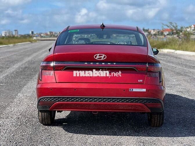 Hyundai Accent Bản cao cấp Đỏ