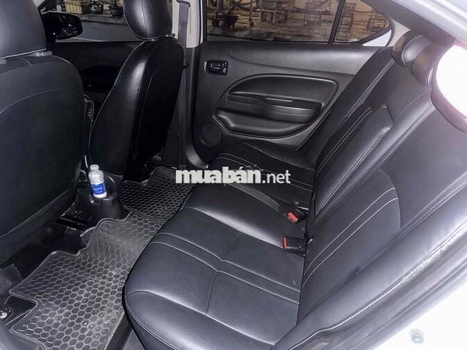 Mitsubishi Attrage CVT Premium Trắng 80.000km