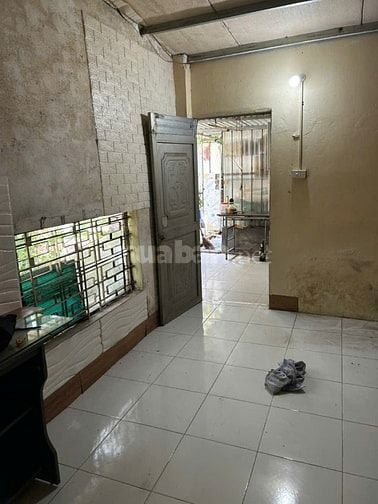 Cho thuê nhà cấp 4 phố Tân Mai, Hoàng Mai, diện tích 27m2, khép kín