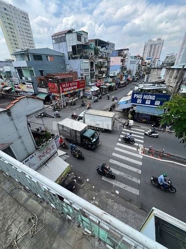 Siêu phẩm mặt tiền Nguyễn Biểu giáp Quận 1, 78m2, 4 tầng, chỉ 26.8 tỷ