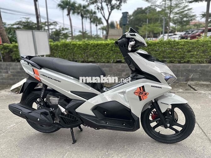 Bán Ab 2017 xám xi măng biển 43 rin ken