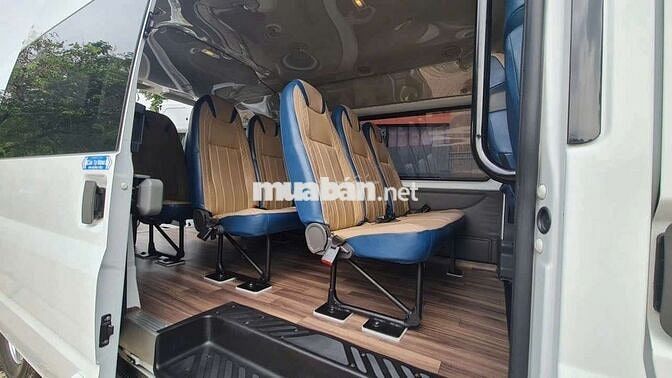 Ford Transit 2023 Trắng 70000 km