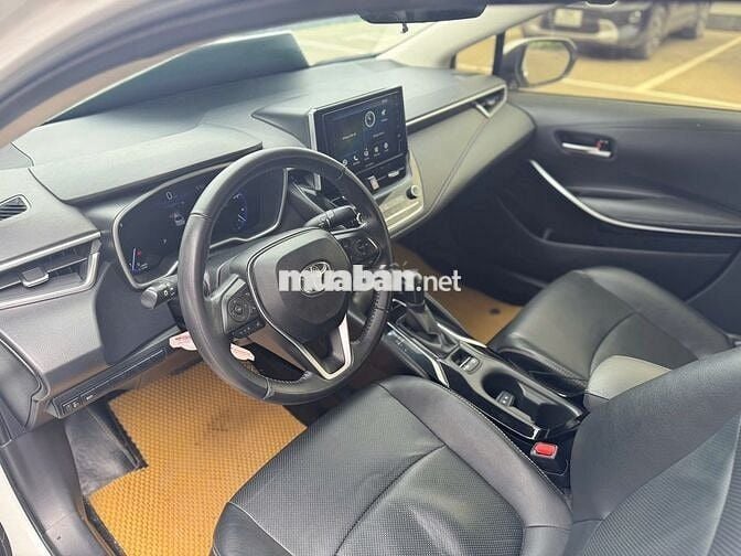 Toyota Corolla Altis 2022 1.8V - 100000 km