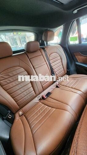 Cần bán GLC 300 4Matic Tên công ty XHĐ