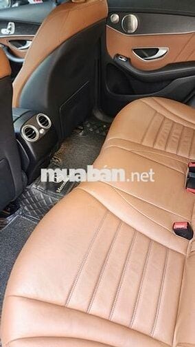 Cần bán GLC 300 4Matic Tên công ty XHĐ