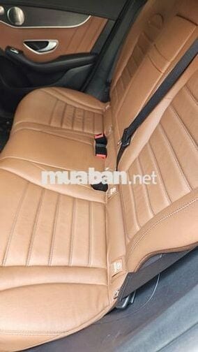 Cần bán GLC 300 4Matic Tên công ty XHĐ