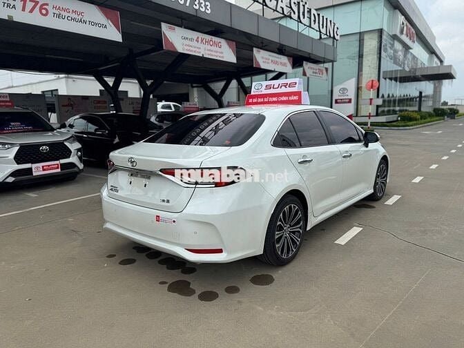 Toyota Corolla Altis 2022 1.8V - 100000 km