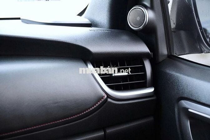 Toyota Fortuner 2024 Legender 2.8 AT 4x4 - 9000 km