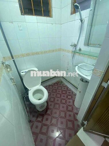 cho thuê phòng 1 ngủ 1 khách cách BV phụ sản trung ương 600m