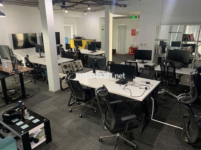 Cho thuê văn phòng Cityland sàn suốt 160m2 nội thất như hình