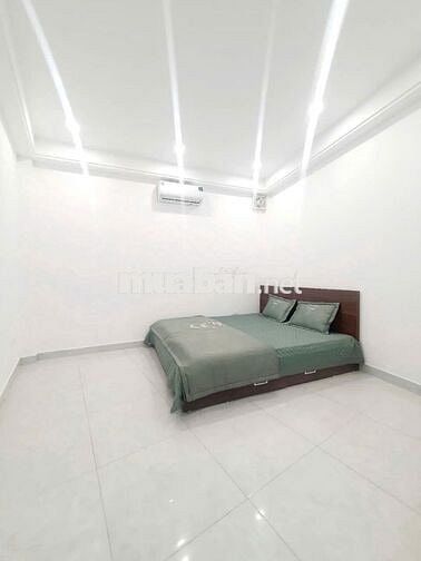 Bán nhà linh quang 37m2,6 tầng khung cột,8 phòng,20m ra ô tránh,9,2 tỷ